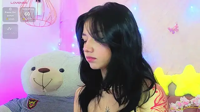 april bennett online show from 27, 4, 2026