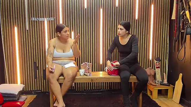 VantablackBDSMShow  online show from 25, 4, 2026