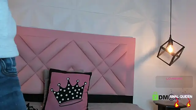Snapshot of Caroline_daring chatting on 1, 5, 2026 Caroline daring online show from 1, 5, 2026