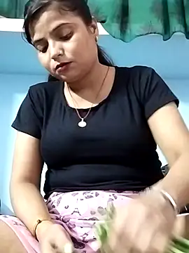 Hot-Pooja25 online show from 25, 4, 2026