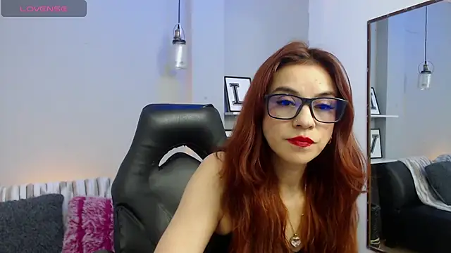 KendallWood  online show from 14, 4, 2026