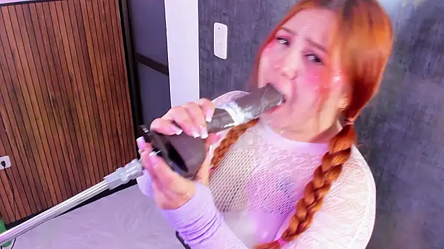 Snapshot of alana_glasses chatting on 14, 2, 2026 alana glasses online show from 14, 2, 2026