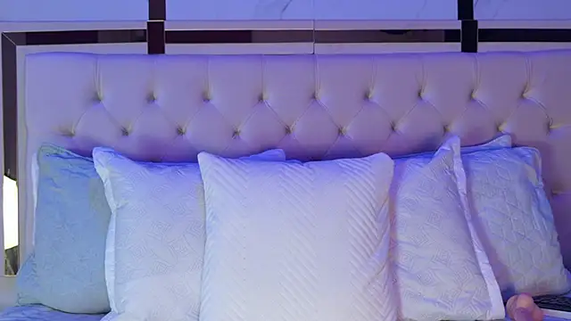 Cameron Hearts online show from 22, 4, 2026