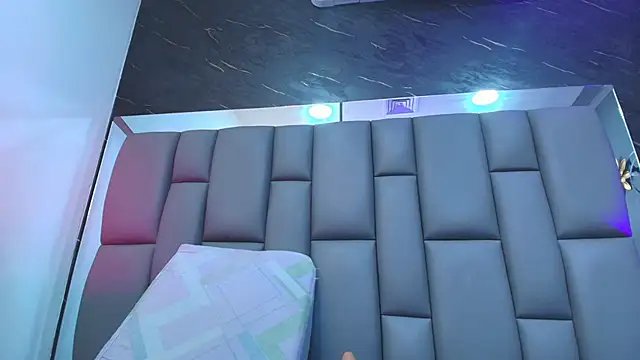 kissme luna online show from 23, 9, 2025