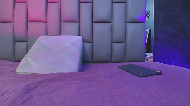 kissme luna online show from 25, 9, 2025