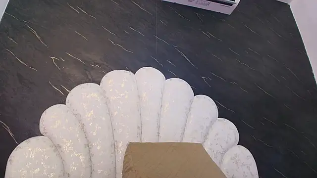 kissme luna online show from 24, 4, 2026