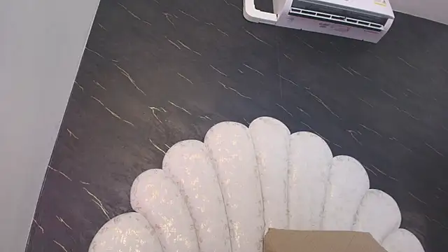 kissme luna online show from 27, 4, 2026