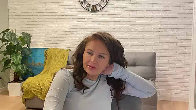 Avelinii online show from 3, 7, 2026
