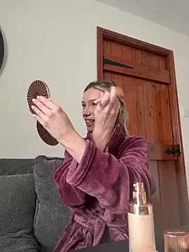 SexySaraxxoo online show from 24, 2, 2026