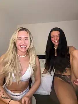 SexySaraxxoo online show from 27, 2, 2026