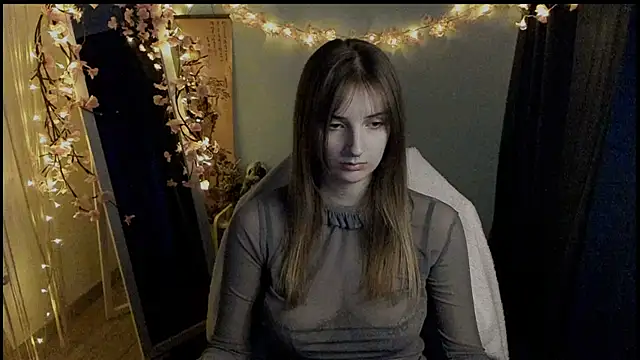 Snapshot of NeyliDream chatting on 6, 3, 2026 NeyliDream online show from 6, 3, 2026