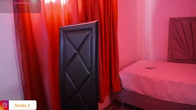 Fiorela 1 online show from 26, 4, 2026