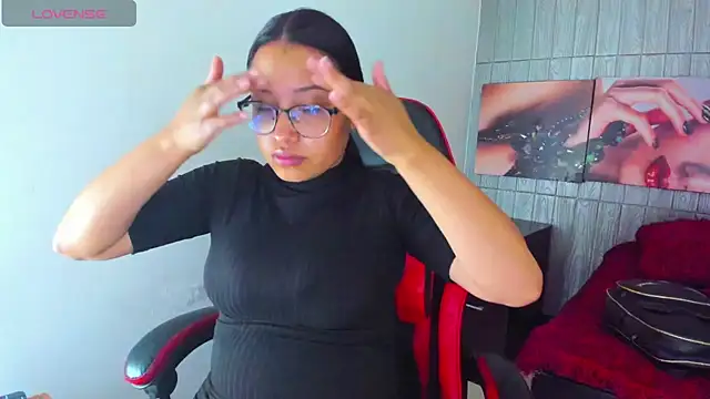 susan mooree online show from 27, 4, 2026