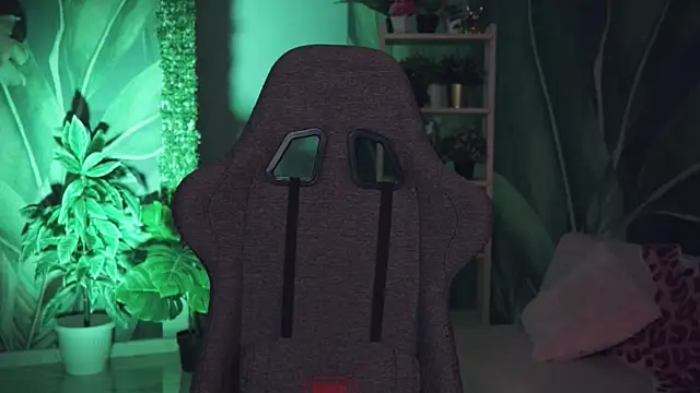 MonicaFarmer online show from 24, 4, 2026