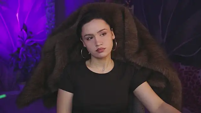 MonicaFarmer online show from 25, 4, 2026