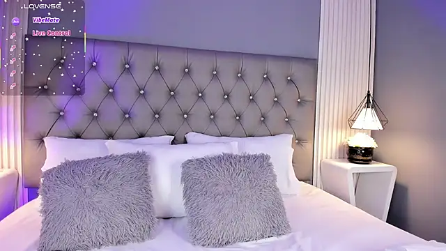 LunaBloomn online show from 31, 3, 2026