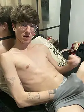 Snapshot of HeiRique chatting on 3, 10, 2025 HeiRique online show from 3, 10, 2025