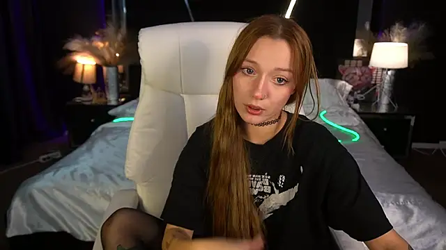 FoxyMayy online show from 7, 11, 2025