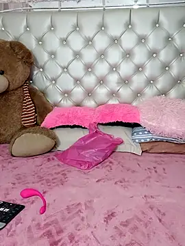 ZARAY 1118 online show from 20, 12, 2025