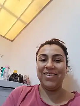 Snapshot of vanessa-titisM chatting on 5, 6, 2026 vanessa-titisM online show from 5, 6, 2026