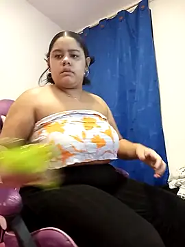 Snapshot of Anabelle_00_ chatting on 17, 10, 2025 Anabelle 00 online show from 17, 10, 2025