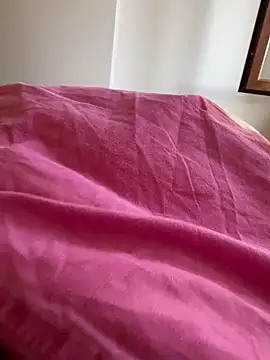 Snapshot of LAZ3R1 chatting on 21, 11, 2025 LAZ3R1 online show from 21, 11, 2025