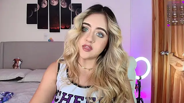 MaryMoon  online show from 23, 4, 2026