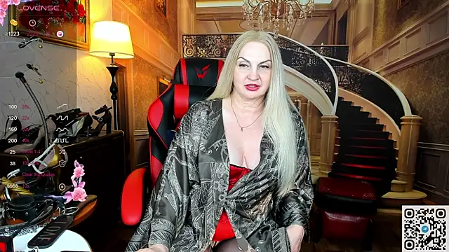 Nina Devillle online show from 20, 6, 2026