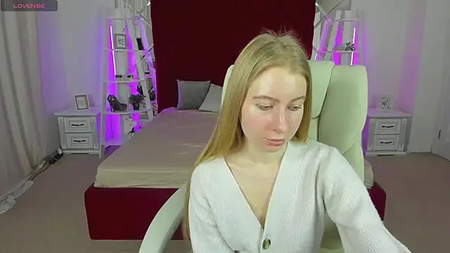 Alina Blonde online show from 23, 4, 2026