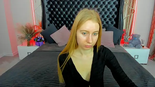 Alina Blonde online show from 25, 4, 2026