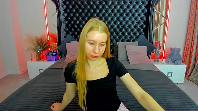Alina Blonde online show from 20, 6, 2026