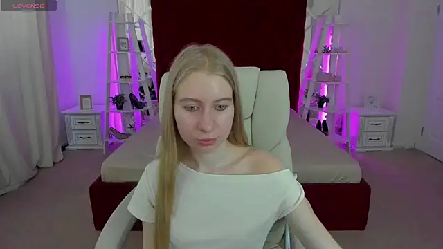 Alina Blonde online show from 20, 7, 2026