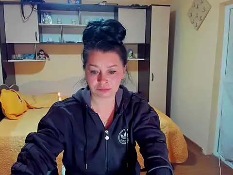 Soffy Skye online show from 28, 4, 2026