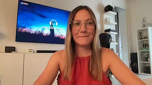 Feyoraa online show from 19, 7, 2026