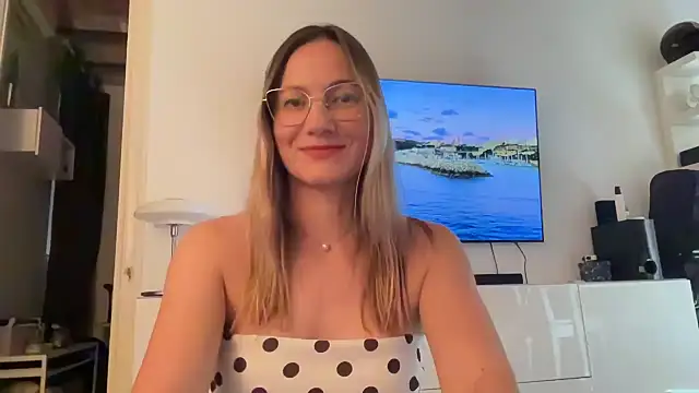 Feyoraa online show from 21, 7, 2026
