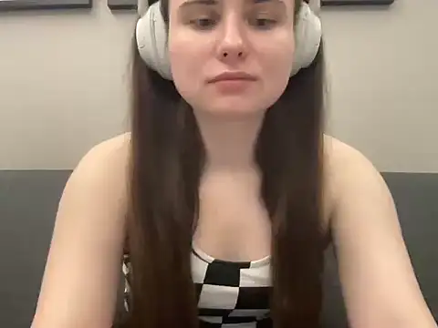 Olyshaa online show from 26, 7, 2026