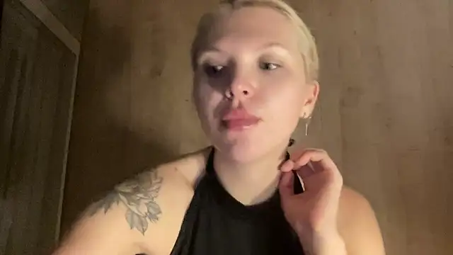 MArviia online show from 30, 7, 2026