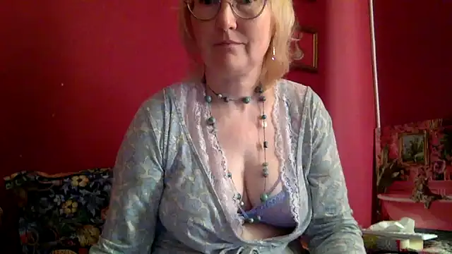 Zeyona online show from 29, 7, 2026