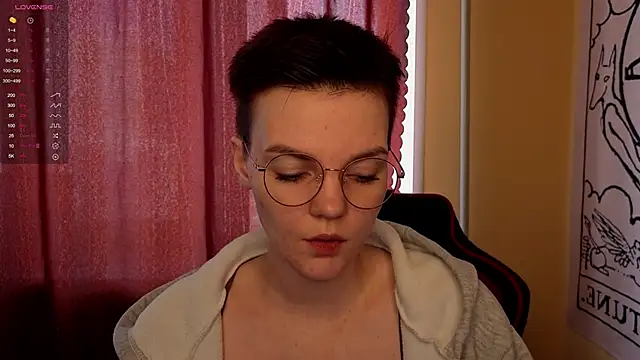 KrisNeal online show from 4, 10, 2025