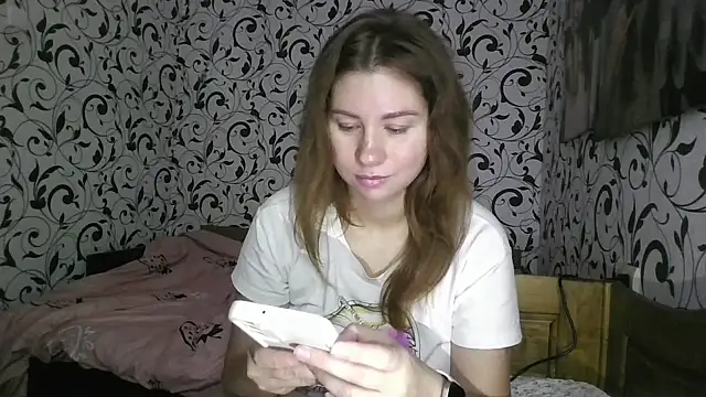 YourEmilie online show from 19, 9, 2025