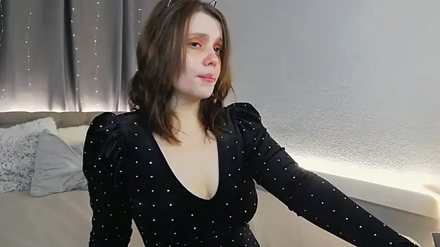 Snapshot of SoftLolli chatting on 14, 10, 2025 SoftLolli online show from 14, 10, 2025