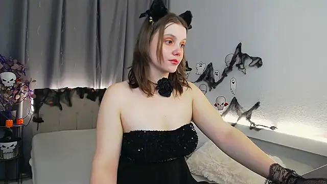 Snapshot of SoftLolli chatting on 29, 10, 2025 SoftLolli online show from 29, 10, 2025