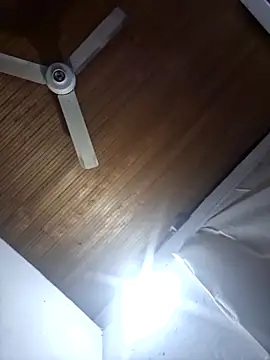 Chloe y Dante online show from 28, 9, 2025