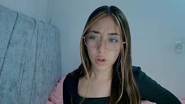 kimmy vegga2 online show from 3, 11, 2025