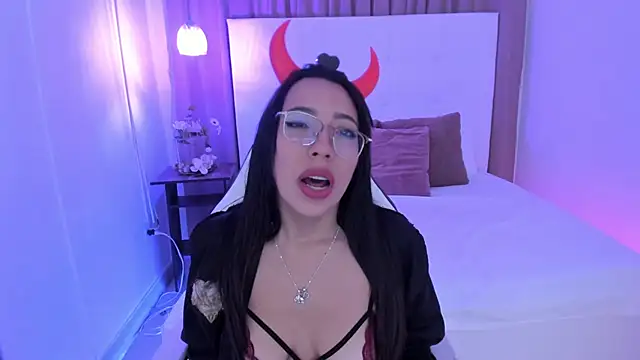 Diabla-09 online show from 23, 9, 2025