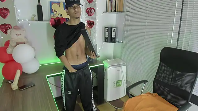 xxKamadevaxx online show from 22, 9, 2025