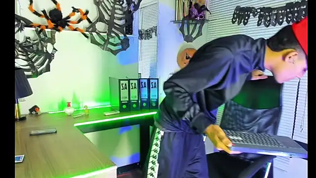 xxKamadevaxx online show from 12, 10, 2025