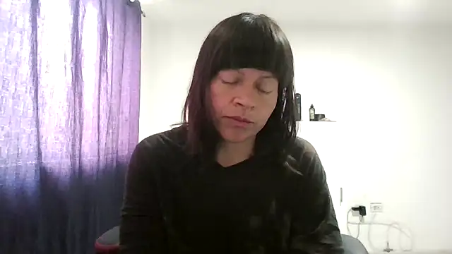 adri89-g online show from 8, 6, 2026