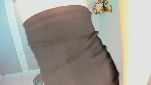 Snapshot of Molllysdays chatting on 12, 9, 2025 Molllysdays online show from 12, 9, 2025