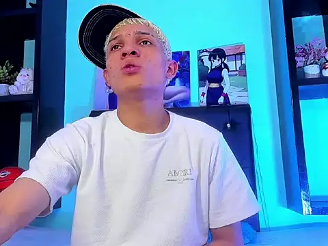 Snapshot of EL_VENEZOLANO_22CM chatting on 24, 10, 2025 EL VENEZOLANO 22CM online show from 24, 10, 2025